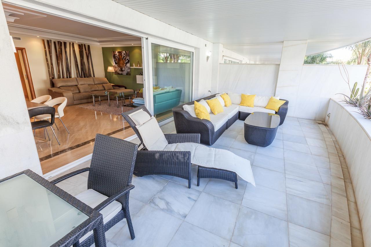 Appartement Puerto Banus Getaway Giant Heated Pool And Gym Marbellac